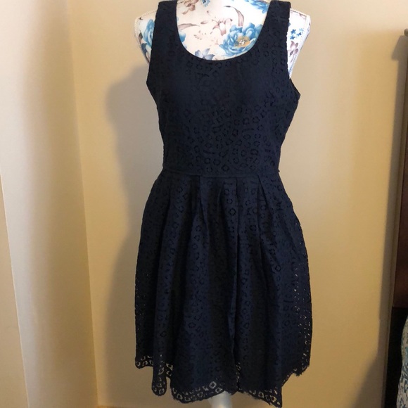 J. Crew navy blue lace dress with pockets size 6 - Picture 5 of 8
